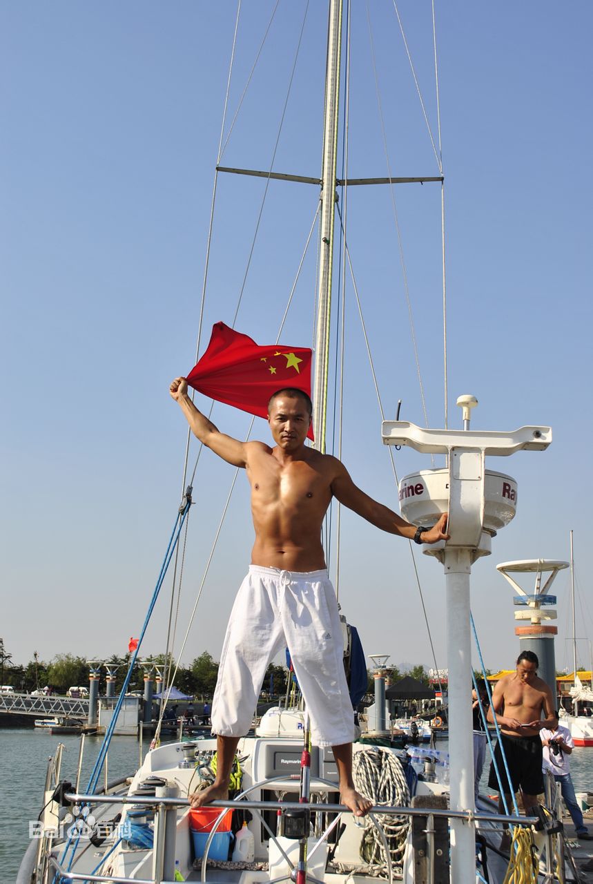 贾宏伟生活照片图册