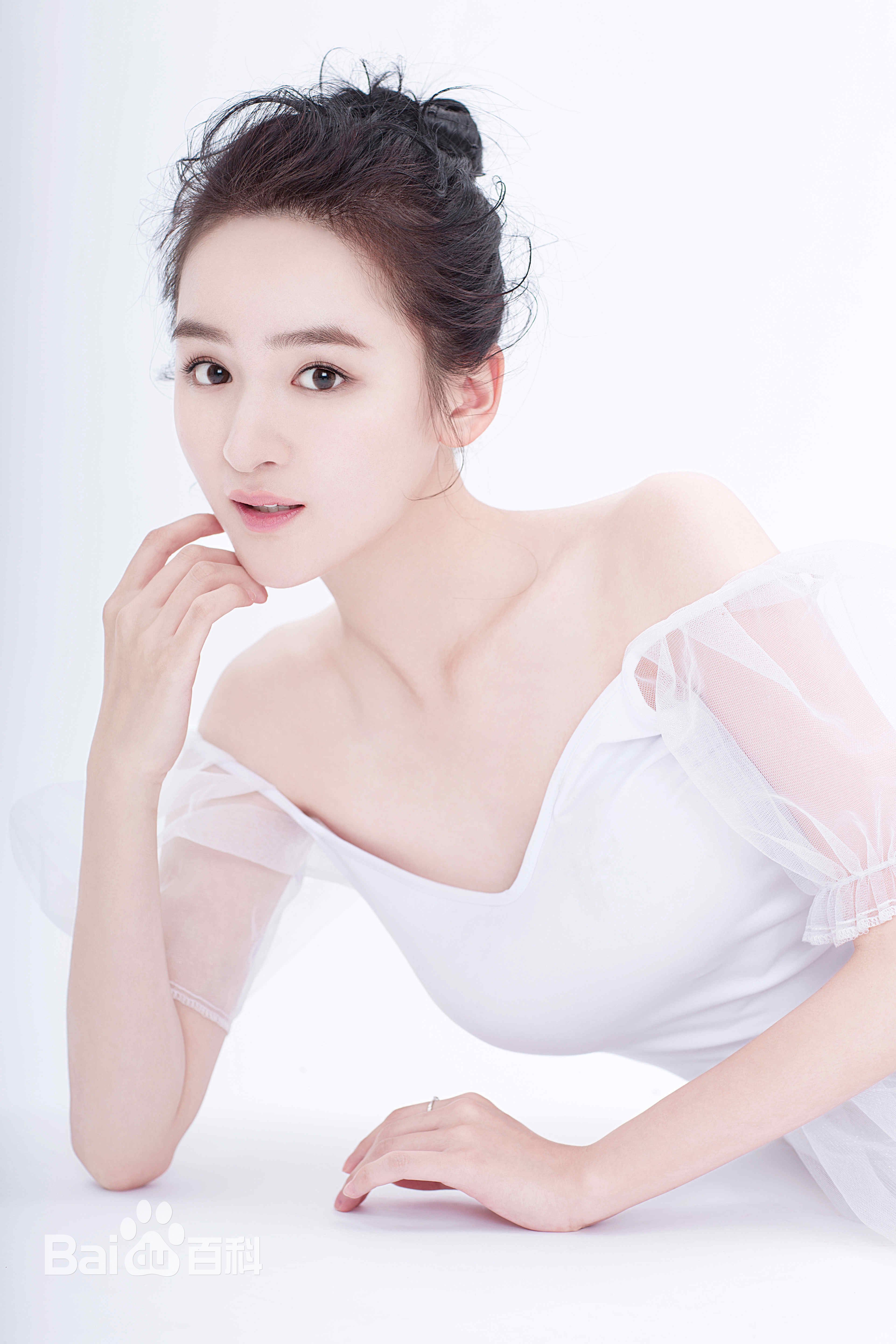 林雪飘照片素颜照相册