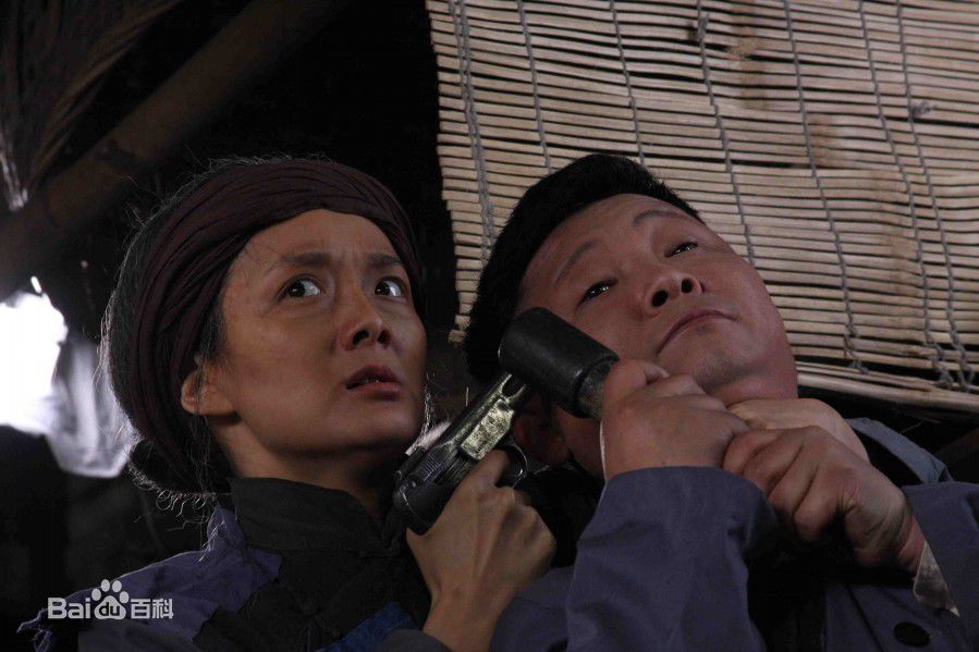 李梅可演员主演电视剧警察遇到兵素颜照相册