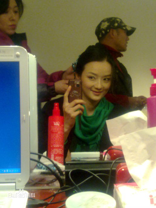 李梅可演员主演电视剧警察遇到兵素颜照相册