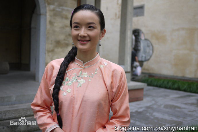 李梅可主演电视剧红槐花生活照相册