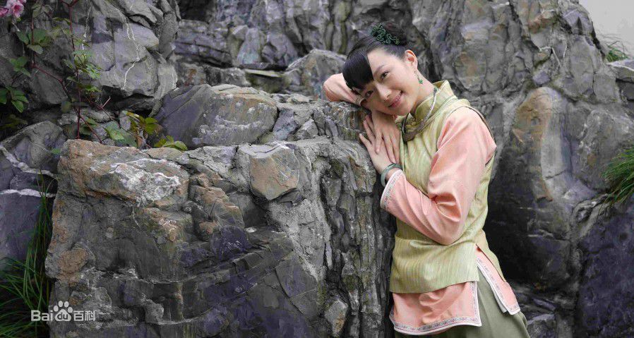 李梅可主演电视剧红槐花生活照相册