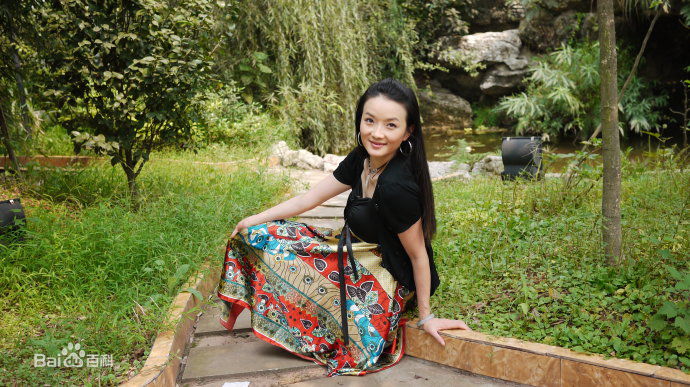 李梅可主演电影军人的妻子性感图片壁纸