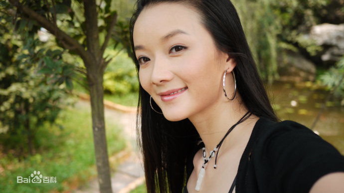 李梅可主演电影军人的妻子性感图片壁纸