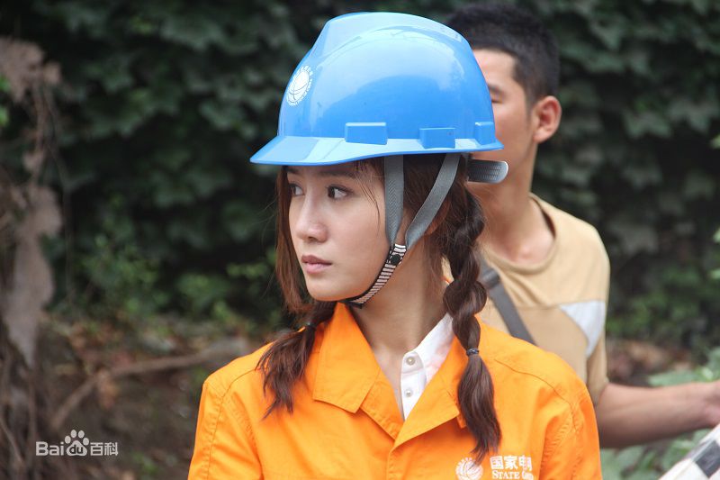 最新瞿麟曼(Tina)在《遍地阳光》中的壁纸