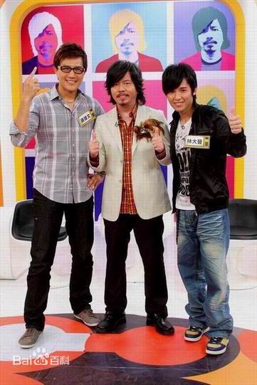 艾力克斯(Alex)娱乐明星素颜照壁纸