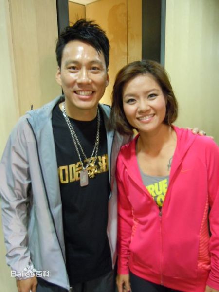 艾力克斯(Alex)娱乐明星素颜照壁纸