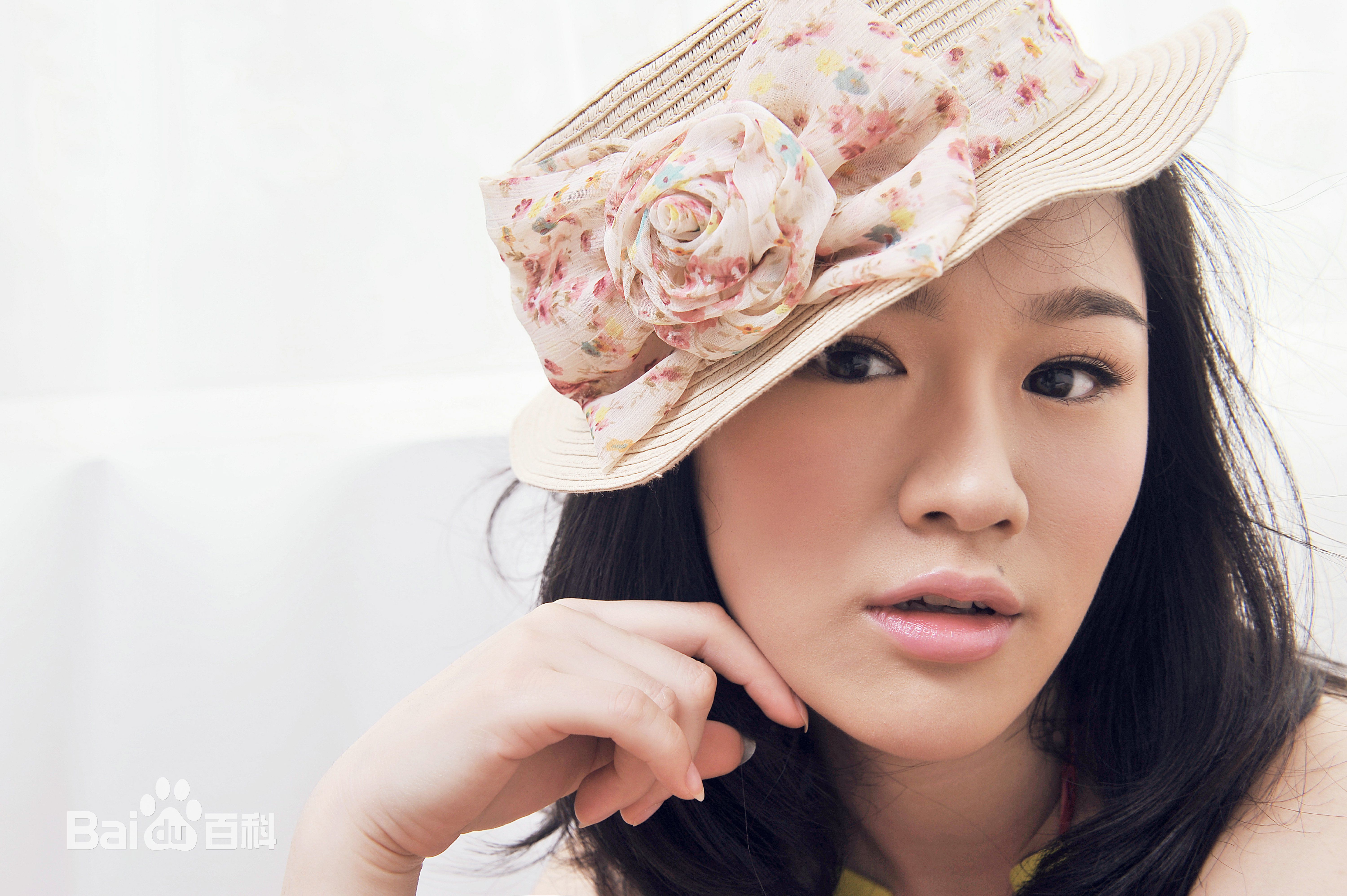 黄白露(Huang Bailu, lulu)最优质照