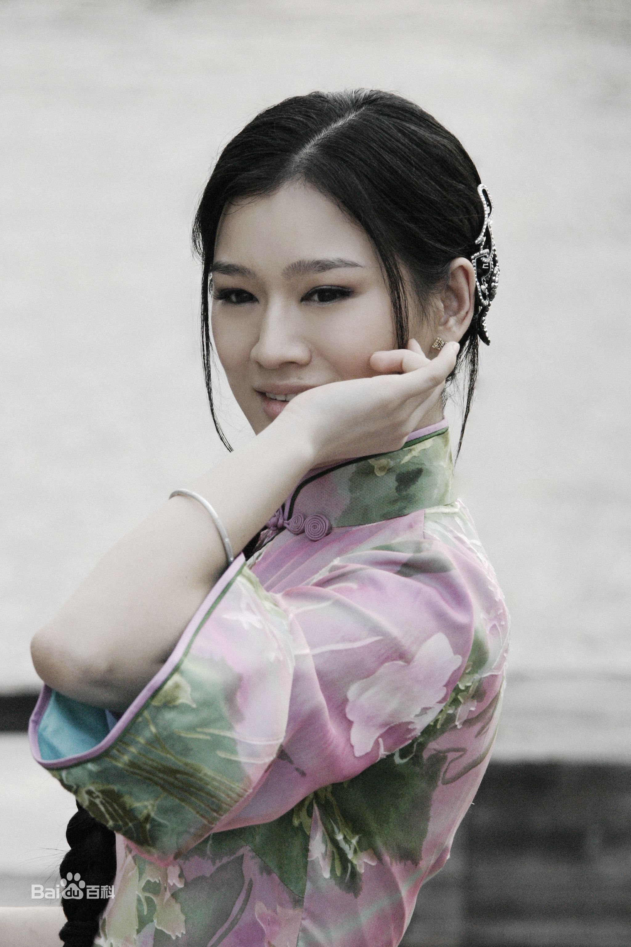 黄白露(Huang Bailu, lulu)在《泪洒尘缘》饰洋子中的