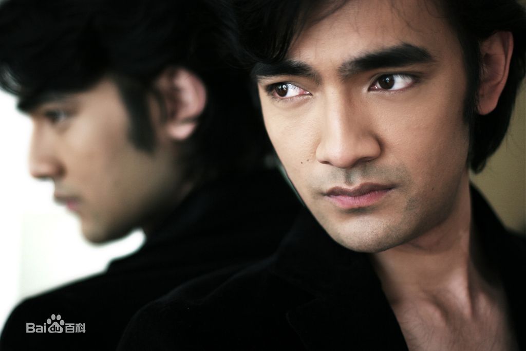 最新郭鹏性感图片