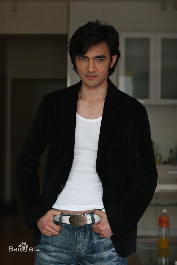 最新郭鹏性感图片