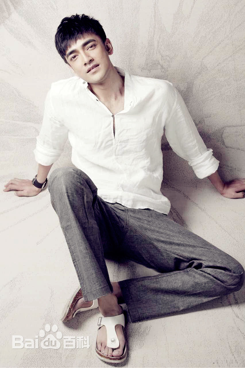 最新郭鹏性感图片