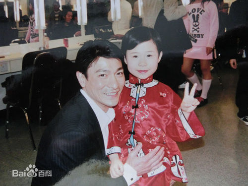 刘小源小源童年时壁纸壁纸