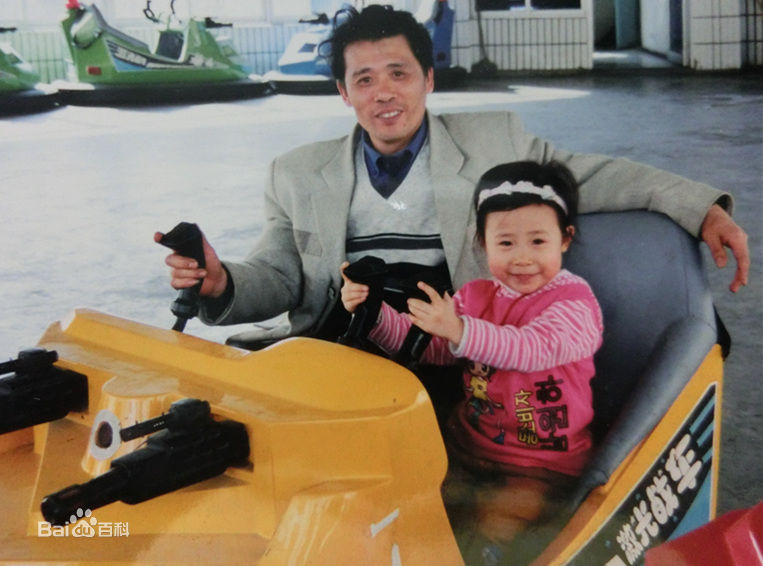 刘小源小源童年时壁纸壁纸