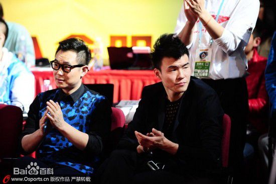 李金哲(Li Jinzhe)2013年度CCTV体坛风云人物年度最佳新人图片图册