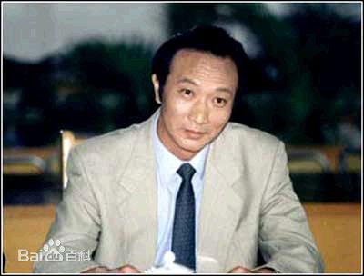 郑乾龙工作中壁纸壁纸