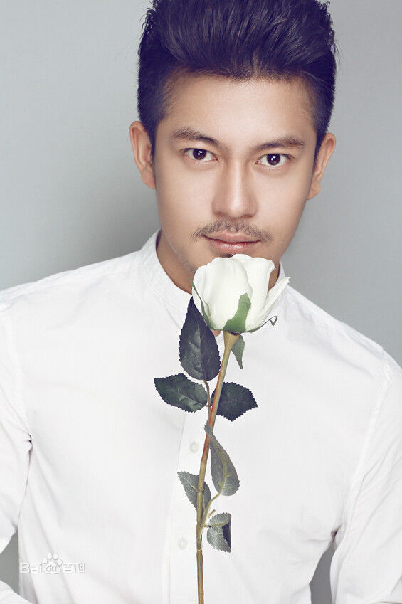 高清白穆(Bai Mu)图片