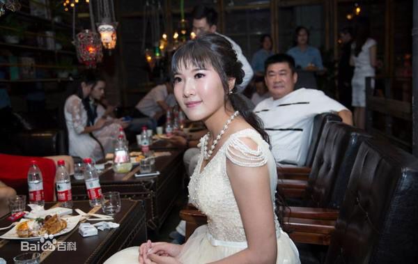 范雨彤(Lucky)生日会壁纸壁纸