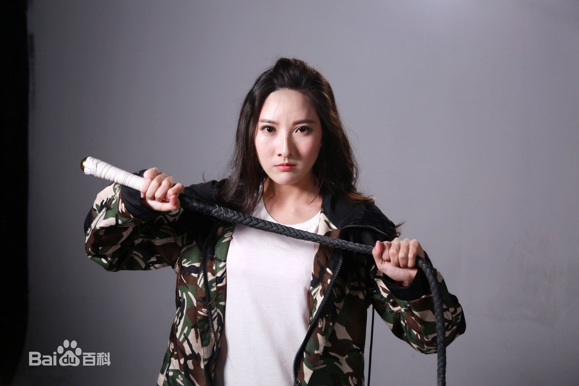 高清范雨彤(Lucky)在《驯鬼为夫》越梨中的图集