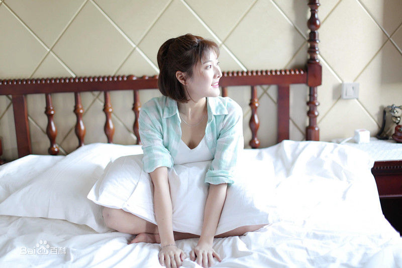 范雨彤(Lucky)生活照性感图片壁纸