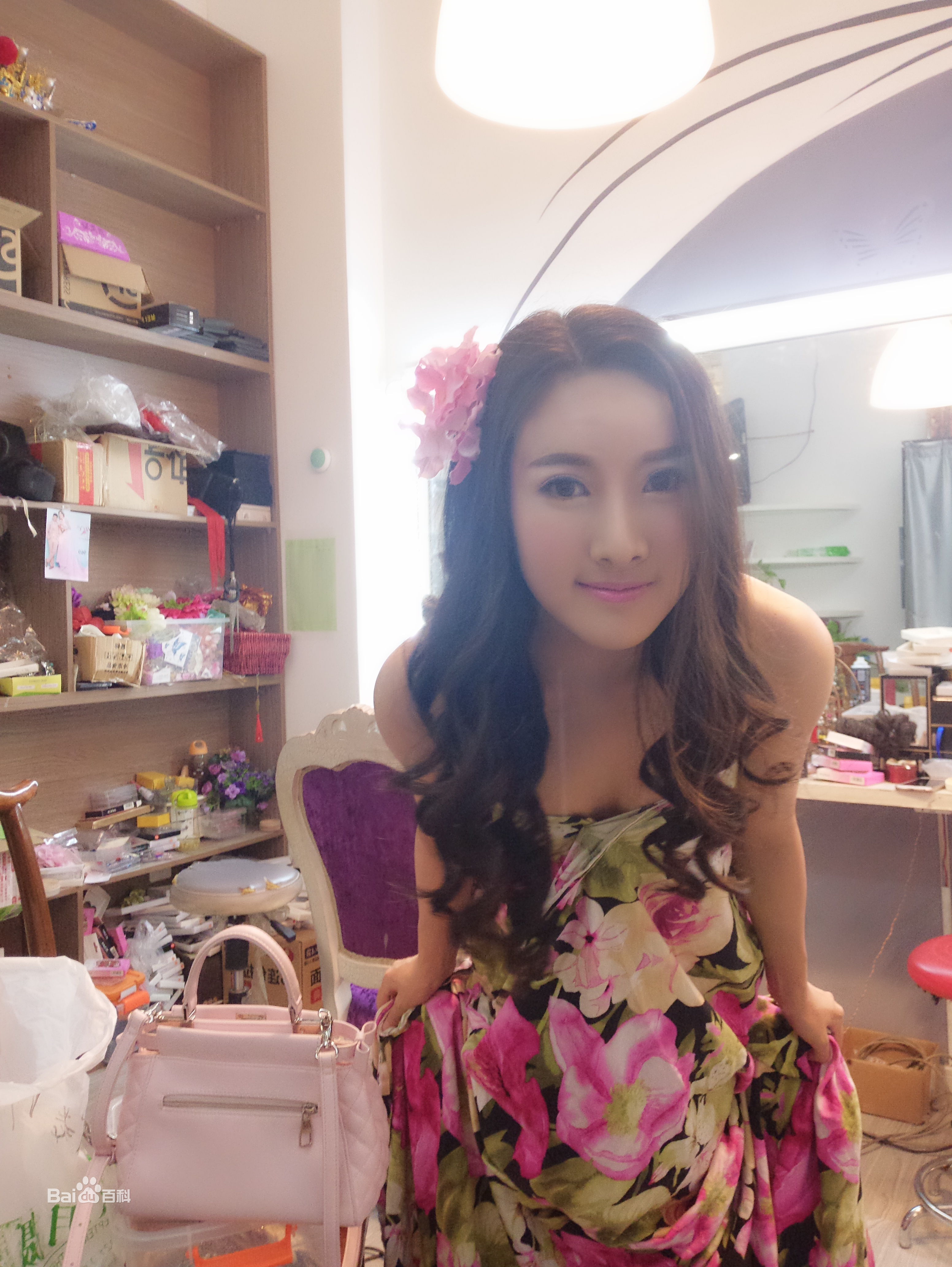 范雨彤(Lucky)生活照性感图片壁纸