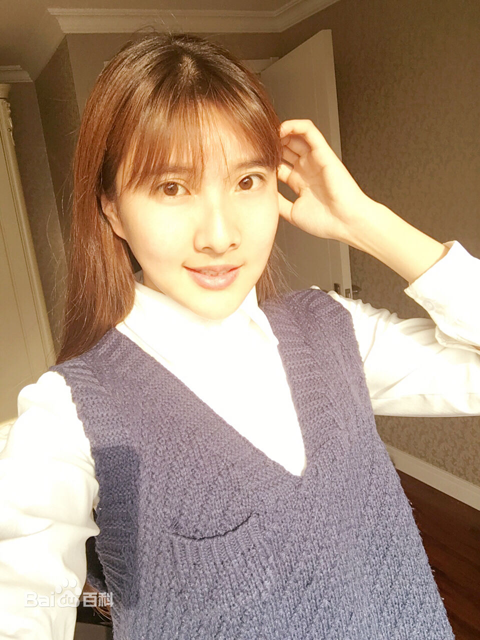 范雨彤(Lucky)生活照性感图片壁纸