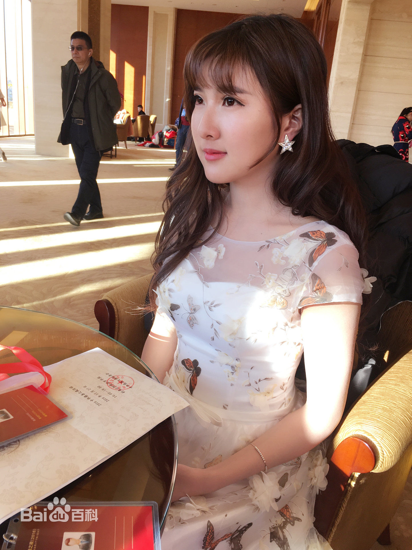 范雨彤(Lucky)生活照性感图片壁纸