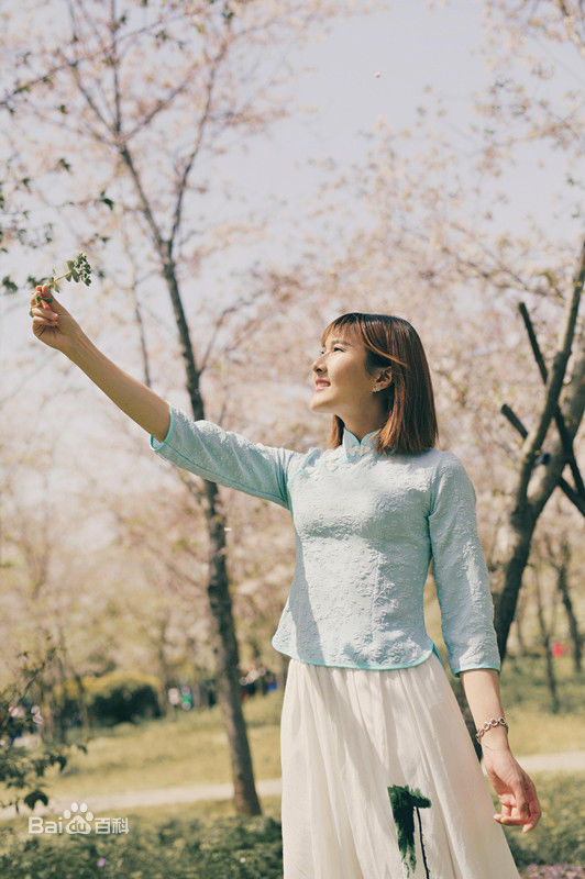 范雨彤(Lucky)生活照性感图片图集