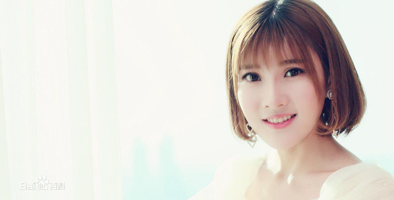 范雨彤(Lucky)生活照性感图片图集