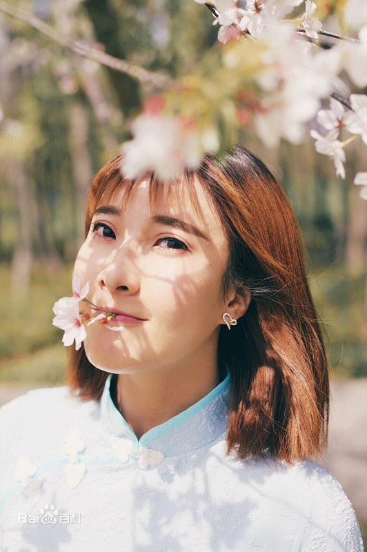 范雨彤(Lucky)生活照性感图片图集