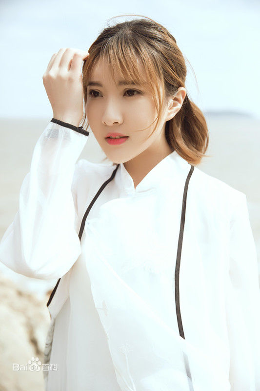 范雨彤(Lucky)最优质艺术相册