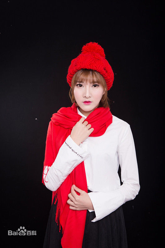 范雨彤(Lucky)最优质艺术相册