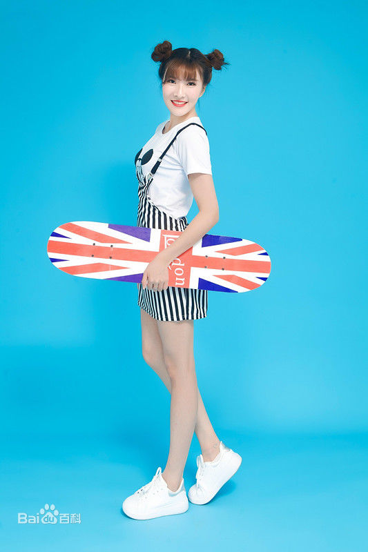 范雨彤(Lucky)最优质艺术相册