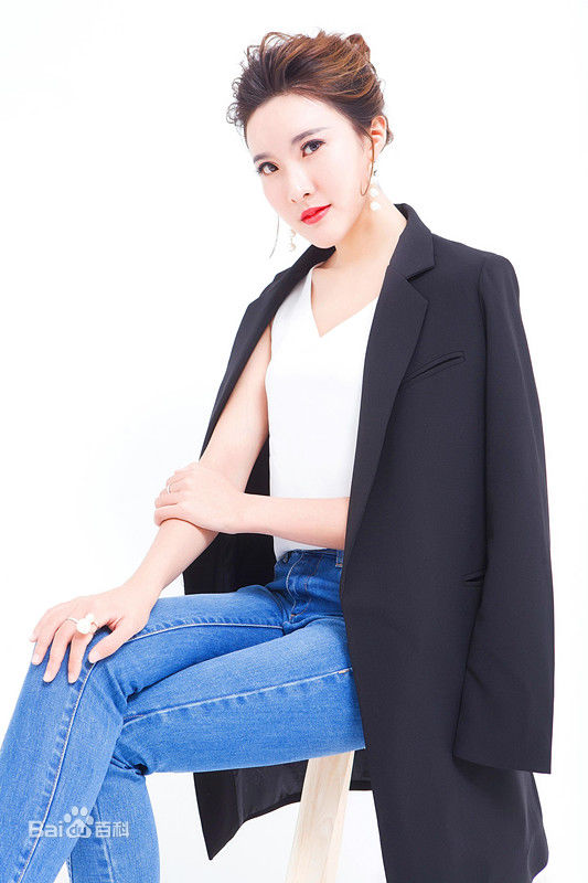 范雨彤(Lucky)最优质艺术相册