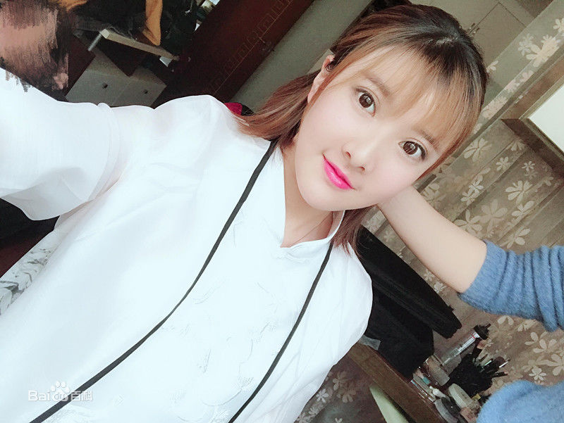 范雨彤(Lucky)日志壁纸壁纸