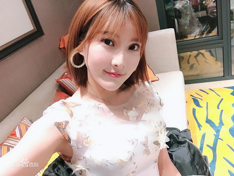 范雨彤(Lucky)日志壁纸壁纸