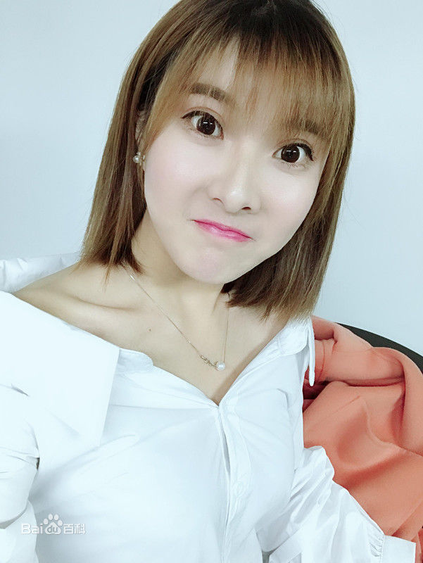 范雨彤(Lucky)日志壁纸壁纸