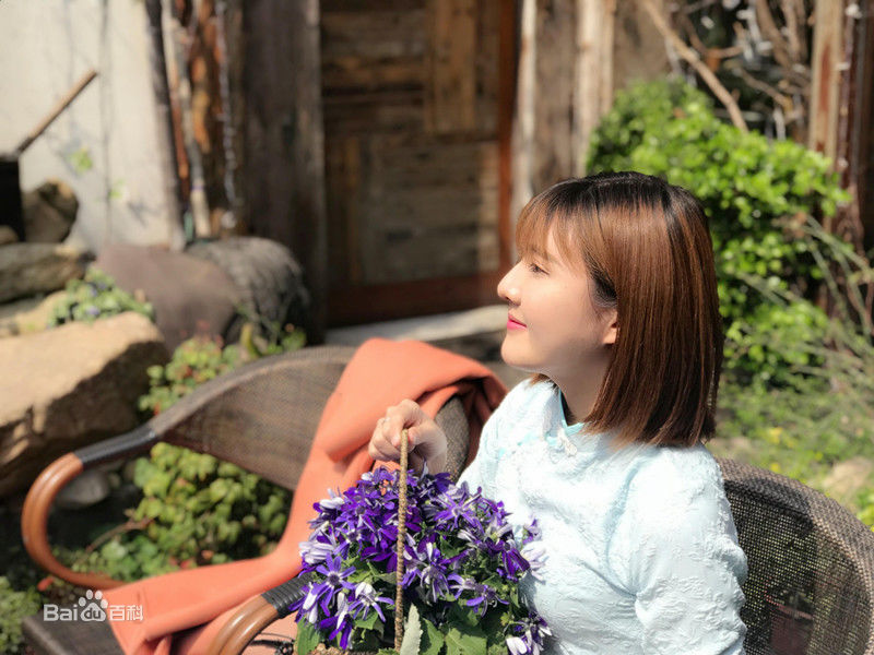 范雨彤(Lucky)日志壁纸壁纸