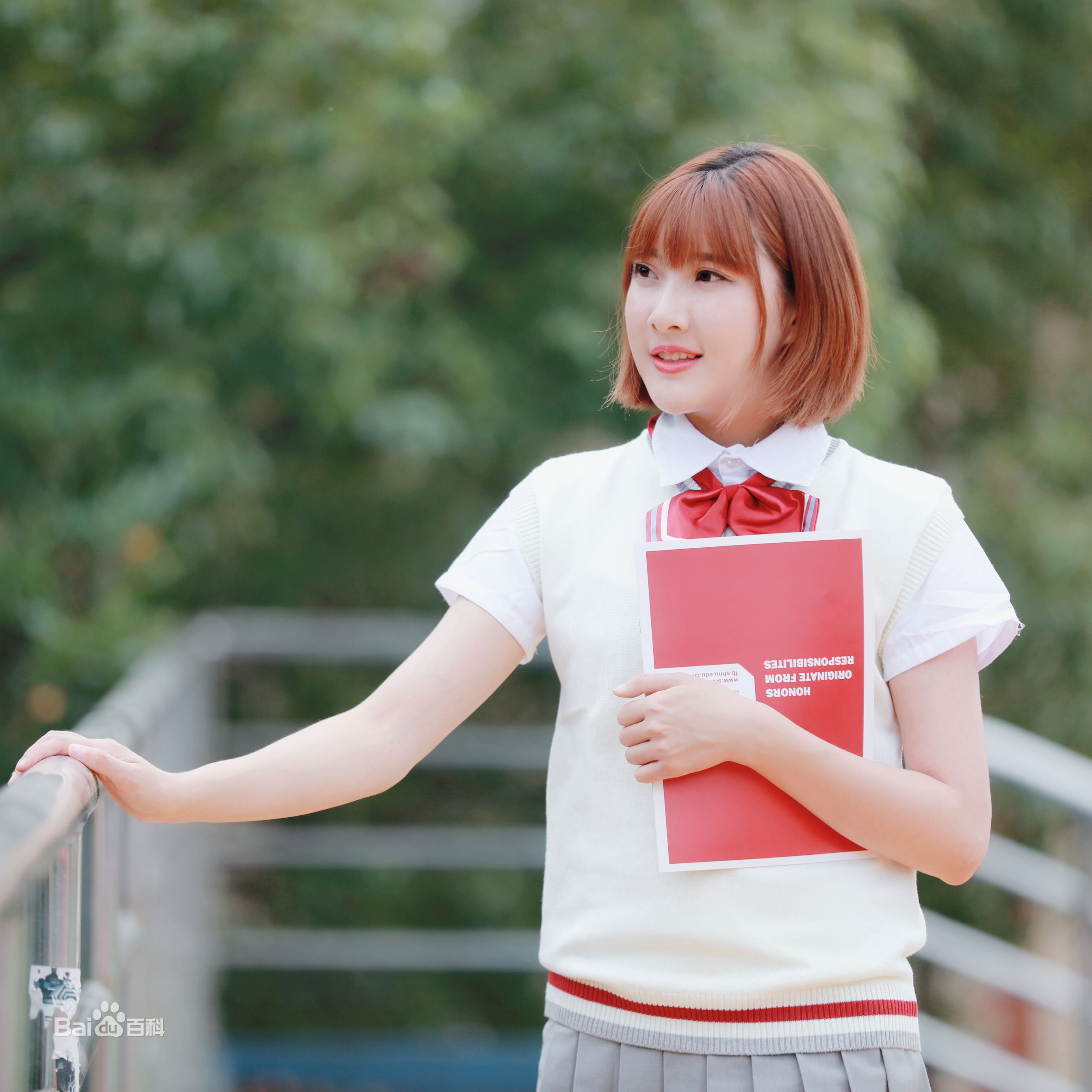 范雨彤(Lucky)生活照素颜照相册