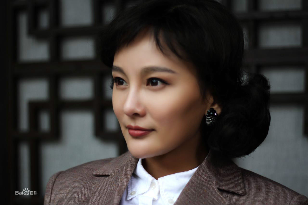 最新吴谨西性感图片