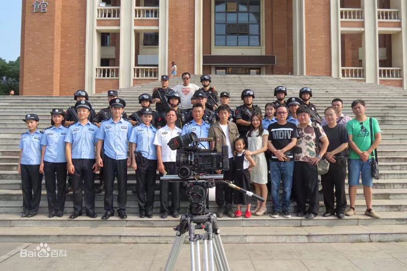 吴谨西前后照片