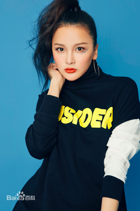 最新吴谨西性感图片