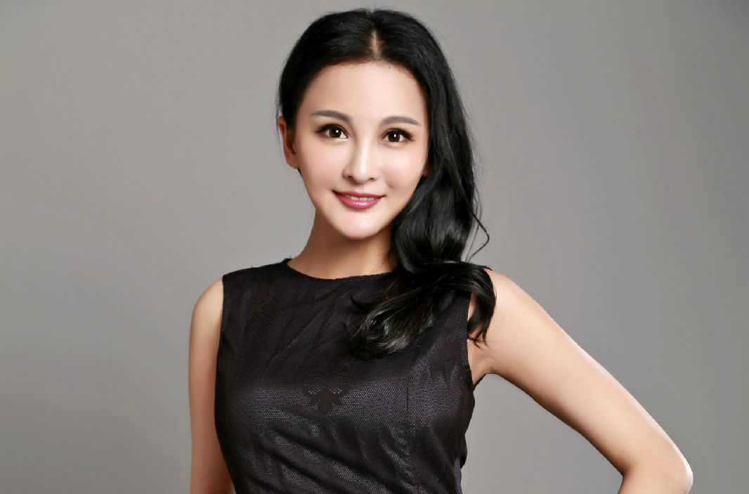 最优质吴谨西生活照