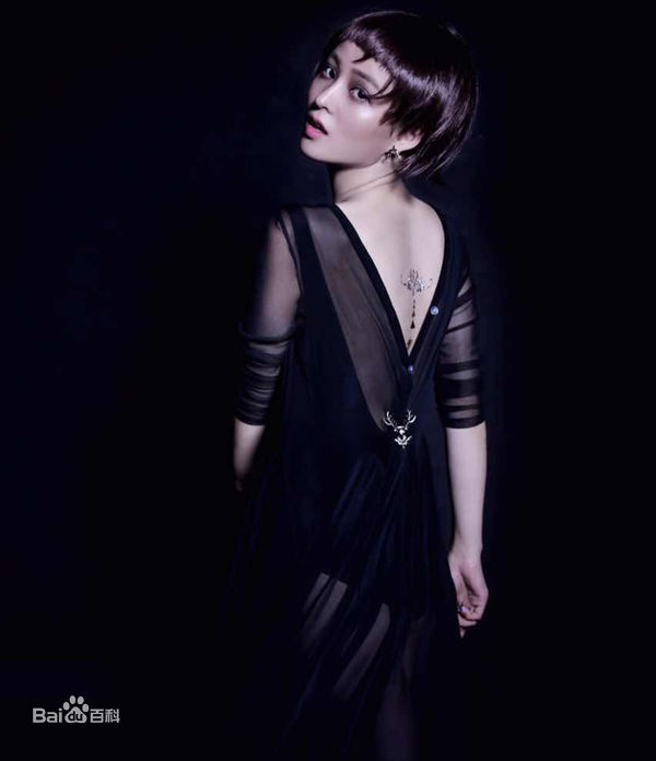 王佳宇最新照片性感图片图集