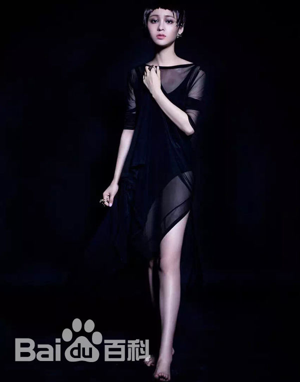 王佳宇最新照片性感图片图集