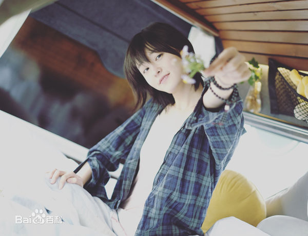 王佳宇生活照素颜照相册