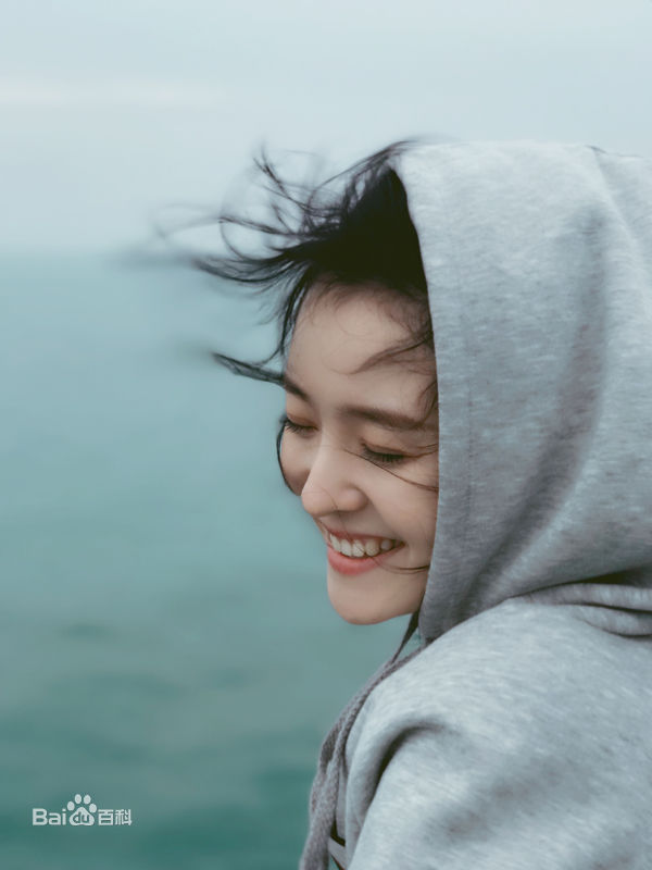 王佳宇生活照素颜照相册