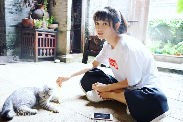 王佳宇生活照素颜照相册