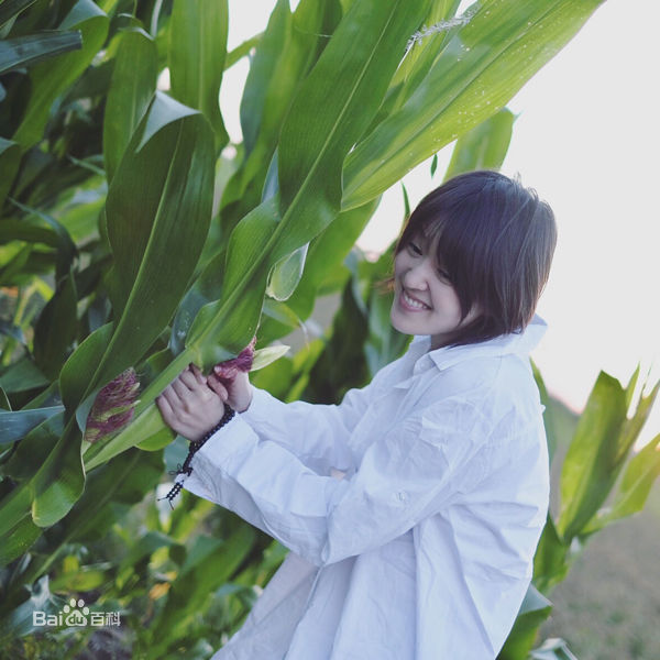 王佳宇生活照素颜照相册