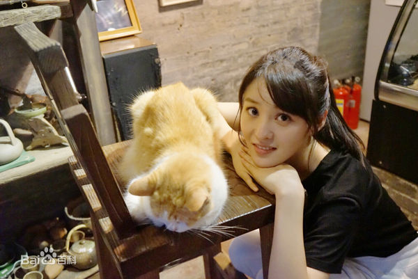 王佳宇生活照素颜照相册